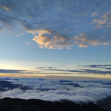 Lake View Lodge Sarangkot Покхара Екстер'єр фото